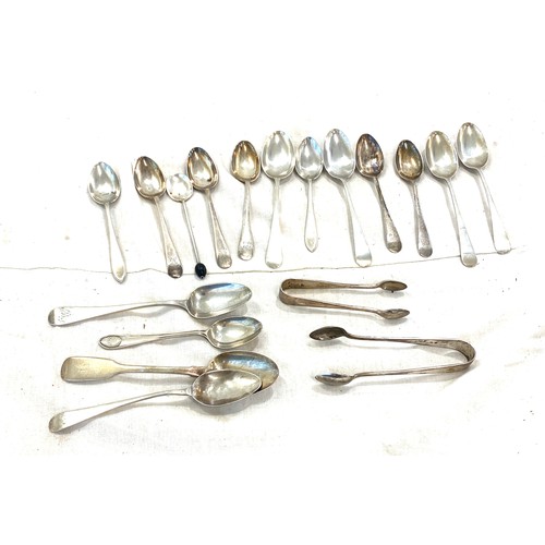 569 - Selection 16 silver hallmarked spoons, various dates, 2 silver sugar tongs, approximate total weight... 