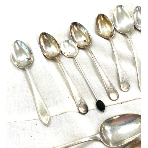 569 - Selection 16 silver hallmarked spoons, various dates, 2 silver sugar tongs, approximate total weight... 