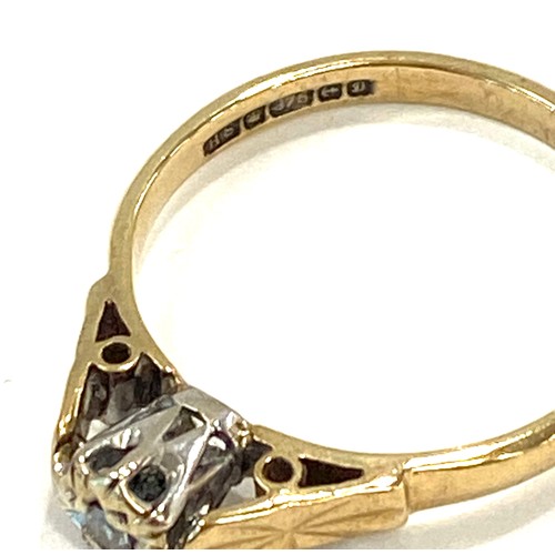 558 - Ladies 9ct gold and diamond dress ring, approximate weight 2.2g, ring size O