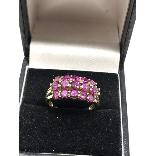 127 - 9ct gold synthetic ruby ring weight 4g