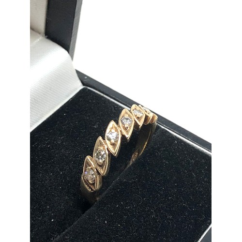 128 - 9ct gold diamond ring weight 3g