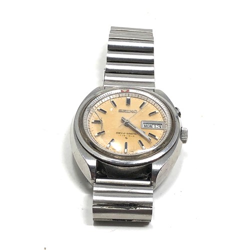 393 - Vintage men's Seiko Bellmatic Alarm 17 Jewels Stainless Steel Watch 4006-7002 watch is ticking crack... 