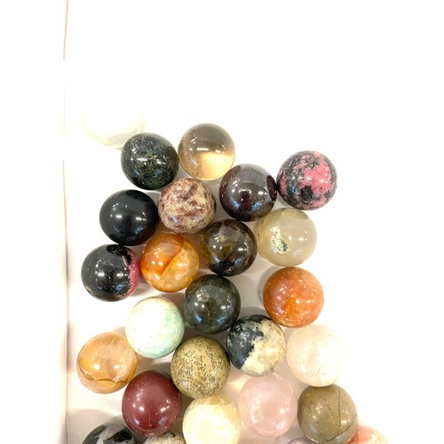 601 - Large selection of assorted marbles