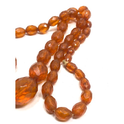 379 - Antique prystal bakelite faceted graduated bead necklace (35g)