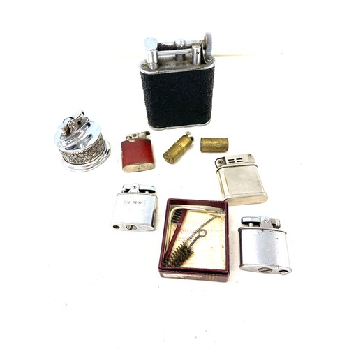 570 - Selection of vintage and later lighters includes Ronson, Beattle, Autojak etc