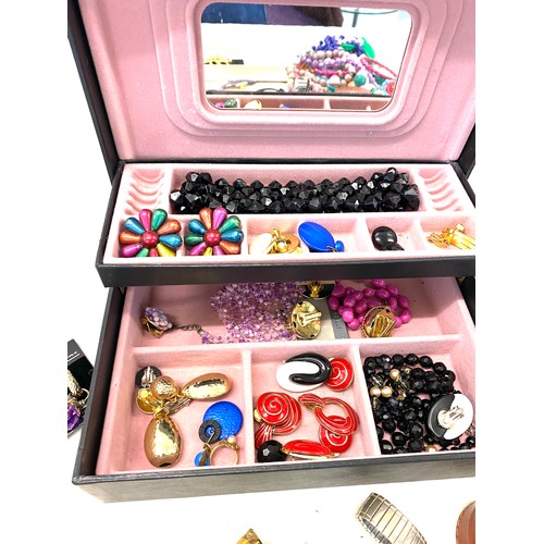 567 - Large selection of costume jewellery in a jewellery box