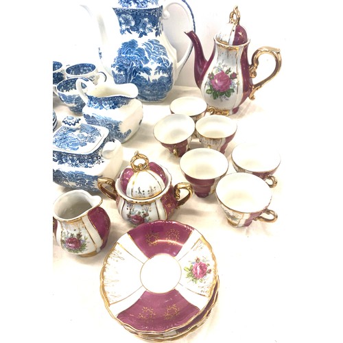 319 - 2 Part tea services includes Blue and White enoch Wedgwood woodland etc