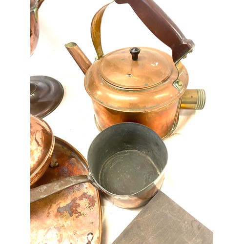 207 - Large selection of brass and copper ware includes Samovar etc