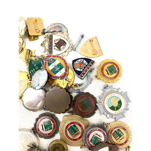 508 - Large selection of military buttons and fobs etc