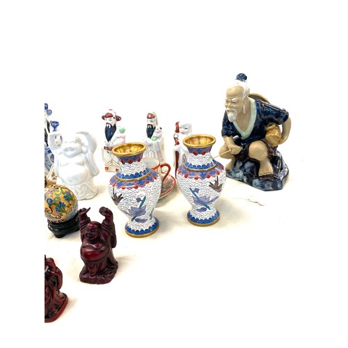 371 - Selection of oriental pieces includes figures, buddhas, small cloisonne vases etc