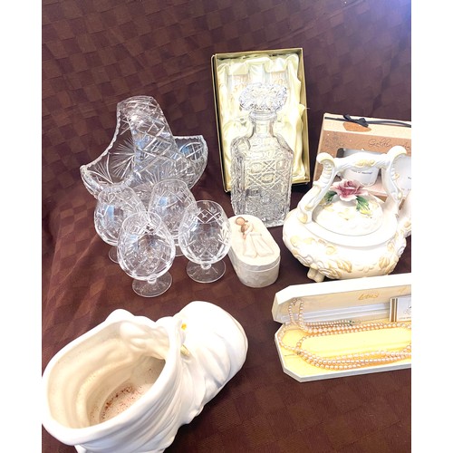 280 - Large selection of miscellaneous includes glassware etc