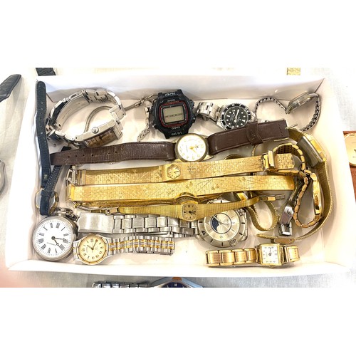 546 - Selection of assorted wrist watches, all untested