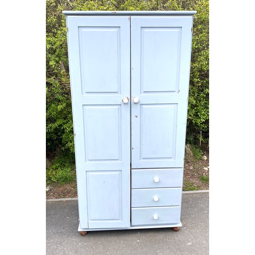 485 - Painted pine combination wardrobe measures approx 70