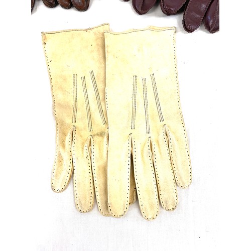 187 - 3 Pairs of vintage leather gloves