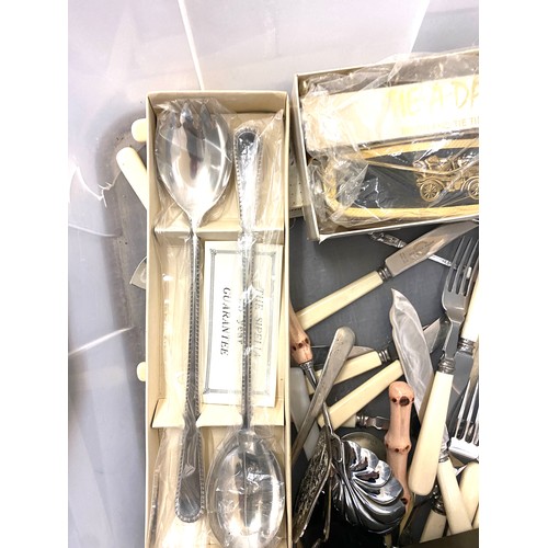 294 - Large selection of silver plated cutlery includes cased sets, Viners, Walker and Hall etc