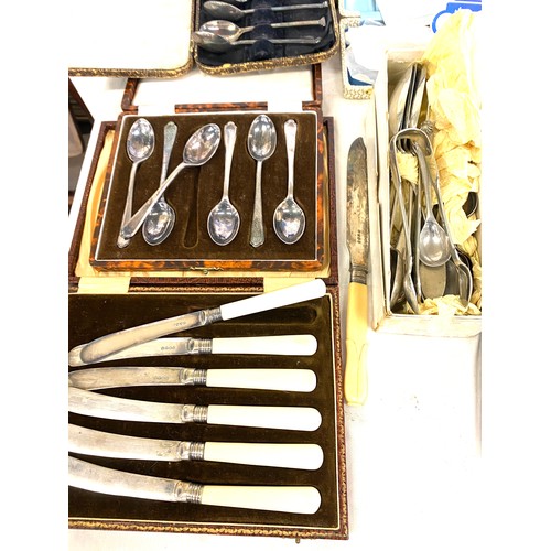 294 - Large selection of silver plated cutlery includes cased sets, Viners, Walker and Hall etc