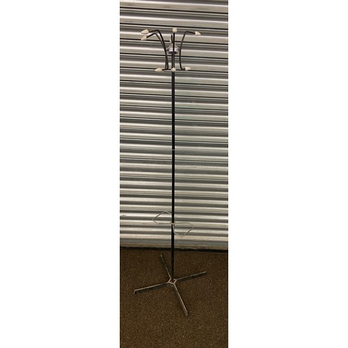 484 - Vintage / retro metal coat stand