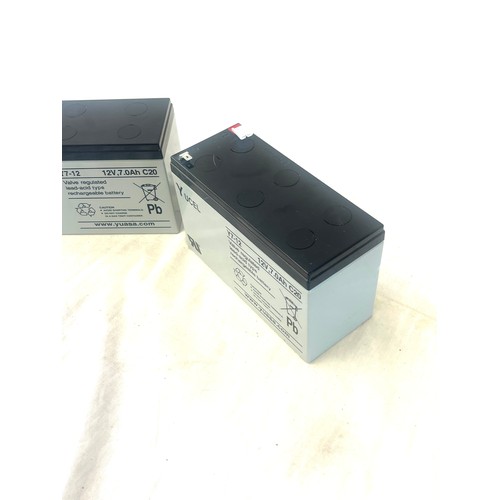 369 - 2 x 12v by 7 amp batteries, rechargeable, working order