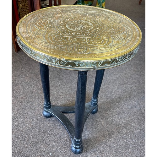 440 - Brass topped occasional table measures approx 27