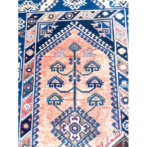 375 - Vintage rug, approximate measurements: 73 inches by 46 inches Width