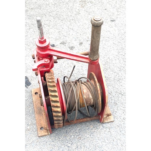 479 - Large hand winch