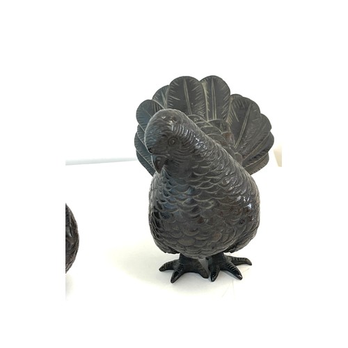 607 - 2 Antique Japanese Meiji period bronze birds, height approximately 9cm (Largest)