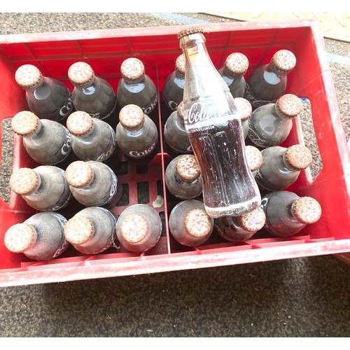 459 - 4 Vintage Cocoa Cola plastic crates with 56 full cola glass bottles, 25 empty bottles - not comsumab... 