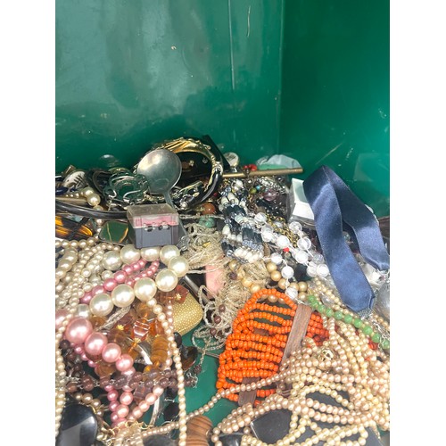 606 - Large selection of assorted costume jewellery