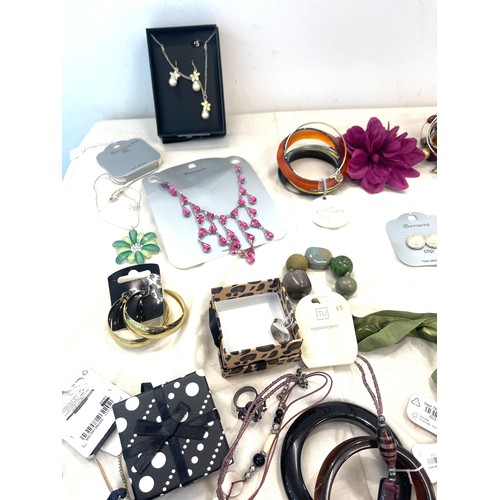 201 - Selection of brand new ladies costume jewellery