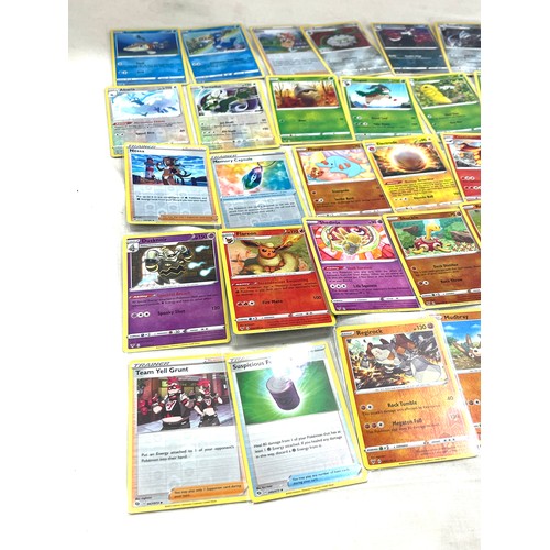 525 - Pokemon cards 202, 30 x Rev Holo