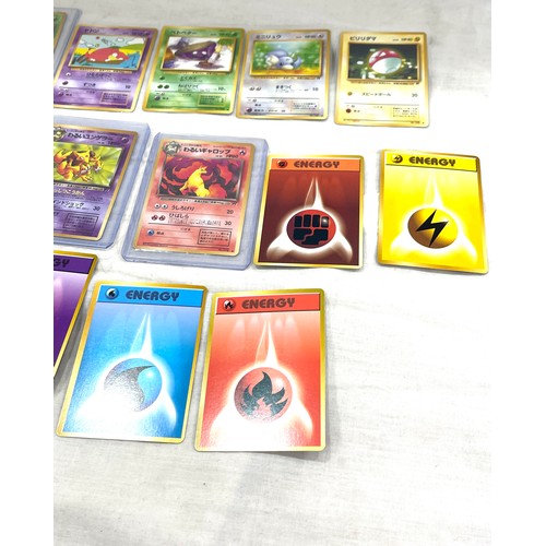 521 - 1996-1998 Pokemon team pocket set, 8 x Pokemon cards, 6 x energy cards