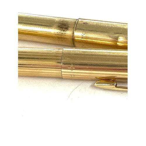 485 - Gold tone Parker pen and pencil set