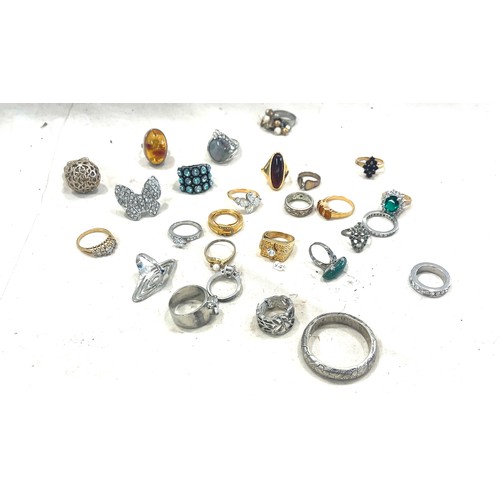 503 - Selection of ladies costume rings