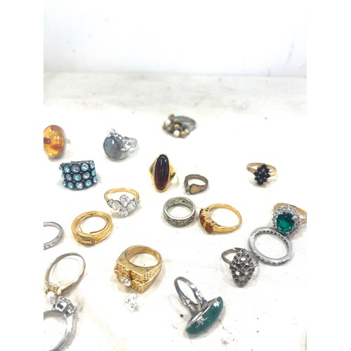 503 - Selection of ladies costume rings