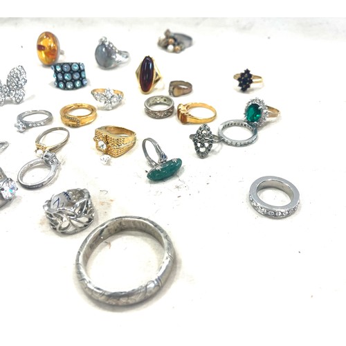 503 - Selection of ladies costume rings