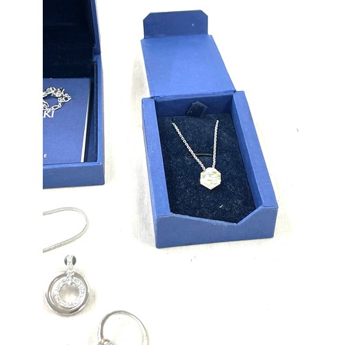 536 - Selection ladies jewellery to include silver locket, silver stone set ring, swarovski sets etc