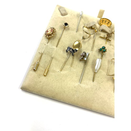 483 - Selection of vintage and later stick pins