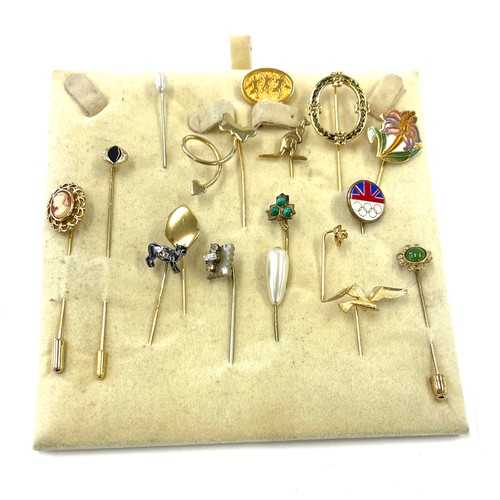 483 - Selection of vintage and later stick pins