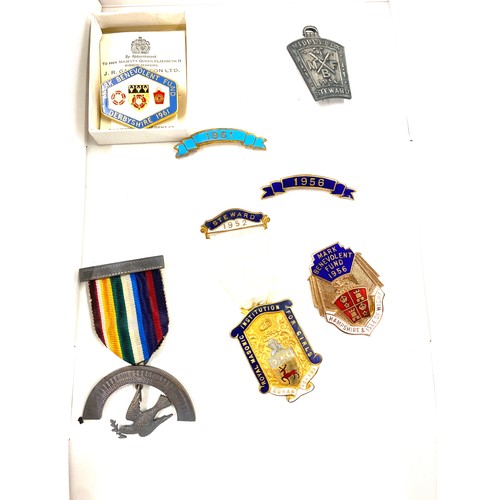 537 - Selection of masonic medals/jewels includes Royal masonic for girls, Derbyshire etc