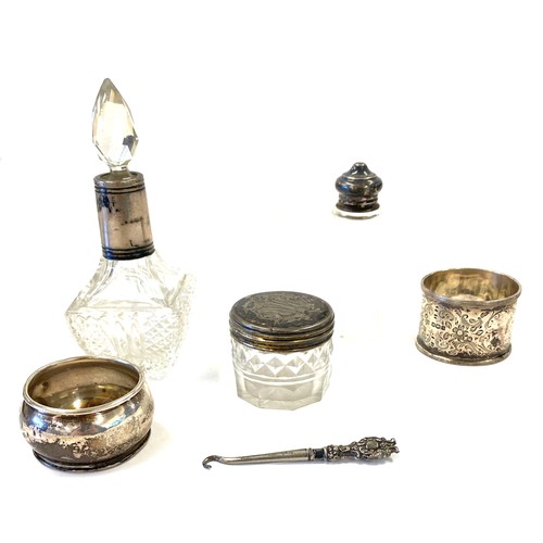 505 - Selection of vintage silver pieces to include napkin rings, perfume bottle etc