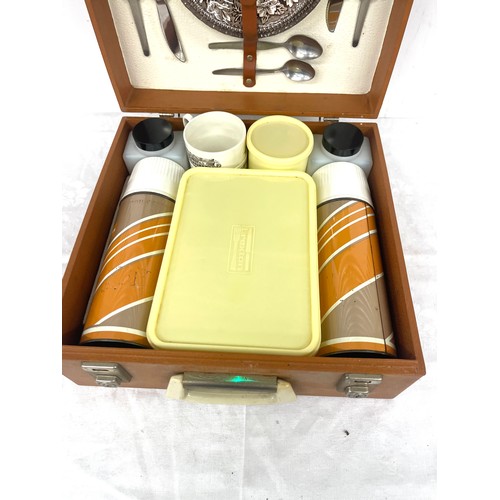 217 - Complete Brexton vintage Picnic hamper