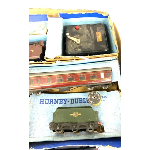 189 - Hornby 48158 train, Hornby loco 6917, Hornby L12 Duchess of Montrose Locomotive 46232, Duchess of At... 