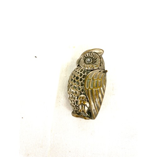 583 - Vintage owl vesta case