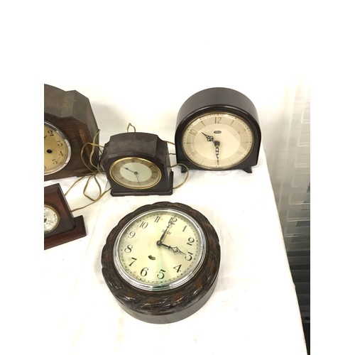 299 - selection of smiths vintage mantle clocks