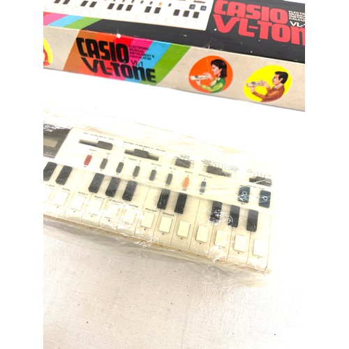 132 - Vintage Casio VL-1 VL-TONE electronic musical instrument and calculator with original box and packag... 