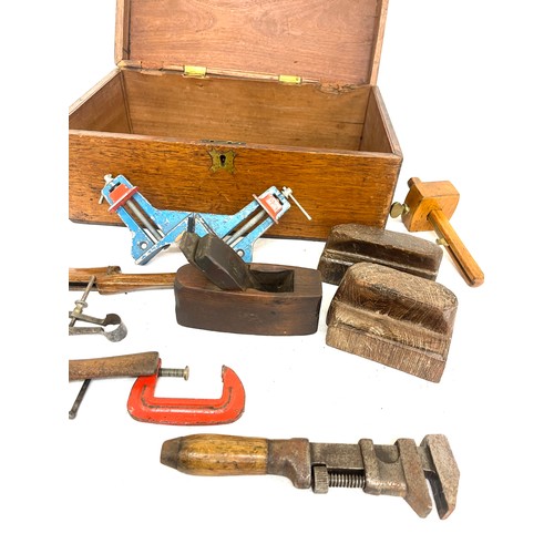 233 - Wooden tool box with contents to include G clamp, glass cutters, screwdrivers etc