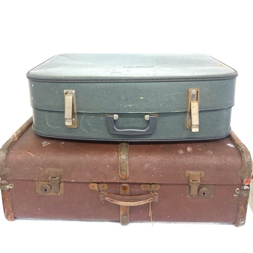 386 - Selection 3 vintage suitcases