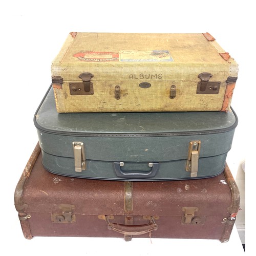 386 - Selection 3 vintage suitcases