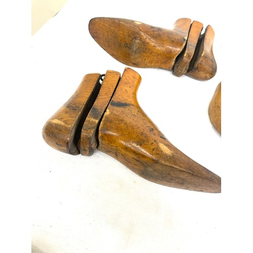 202 - Selection vintage wooden shoe lasts