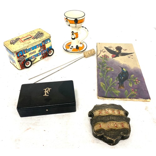 227 - Selection of collectable pieces to include advertising tin, Georgian ware pottery, painted tile etc